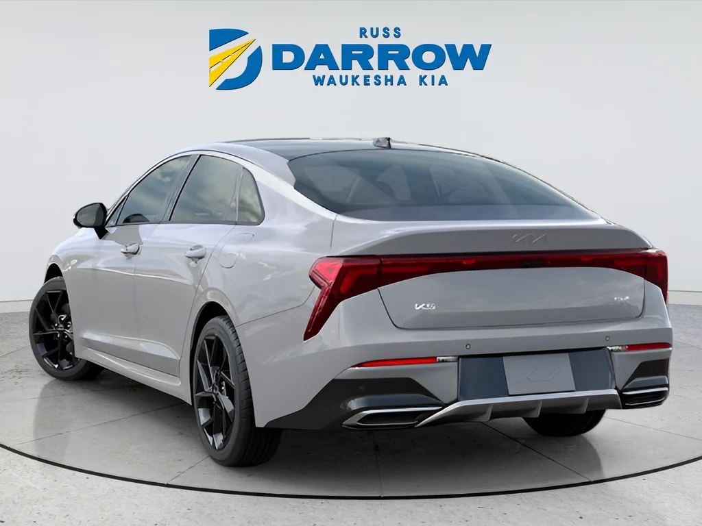 New 2026 Wolf Gray Kia GT-Line image 3