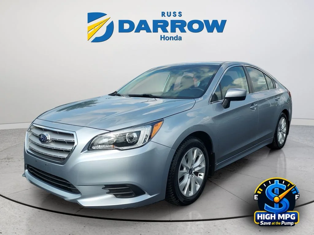 Used 2017 Silver Subaru 2.5i image 1