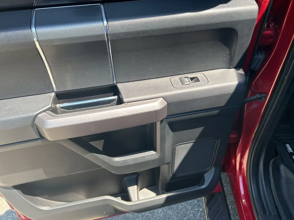 Used 2019 Red Ford XLT image 26