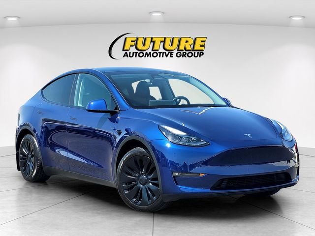 Used 2023  Tesla Long Range image 1