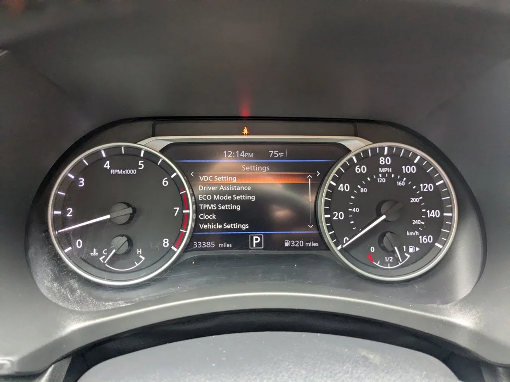 Used 2024 Super Black Nissan SR image 15