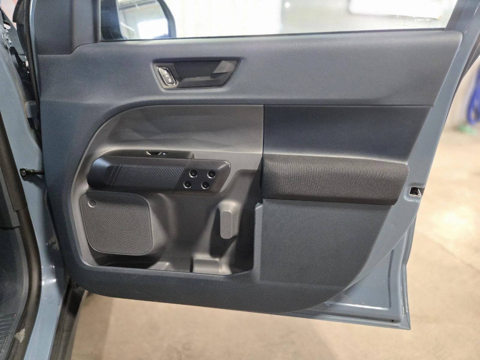 Used 2023 Area 51 Ford XL image 41