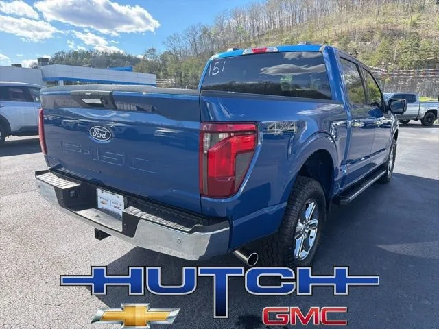 Used 2024 Blue Ford XLT image 3