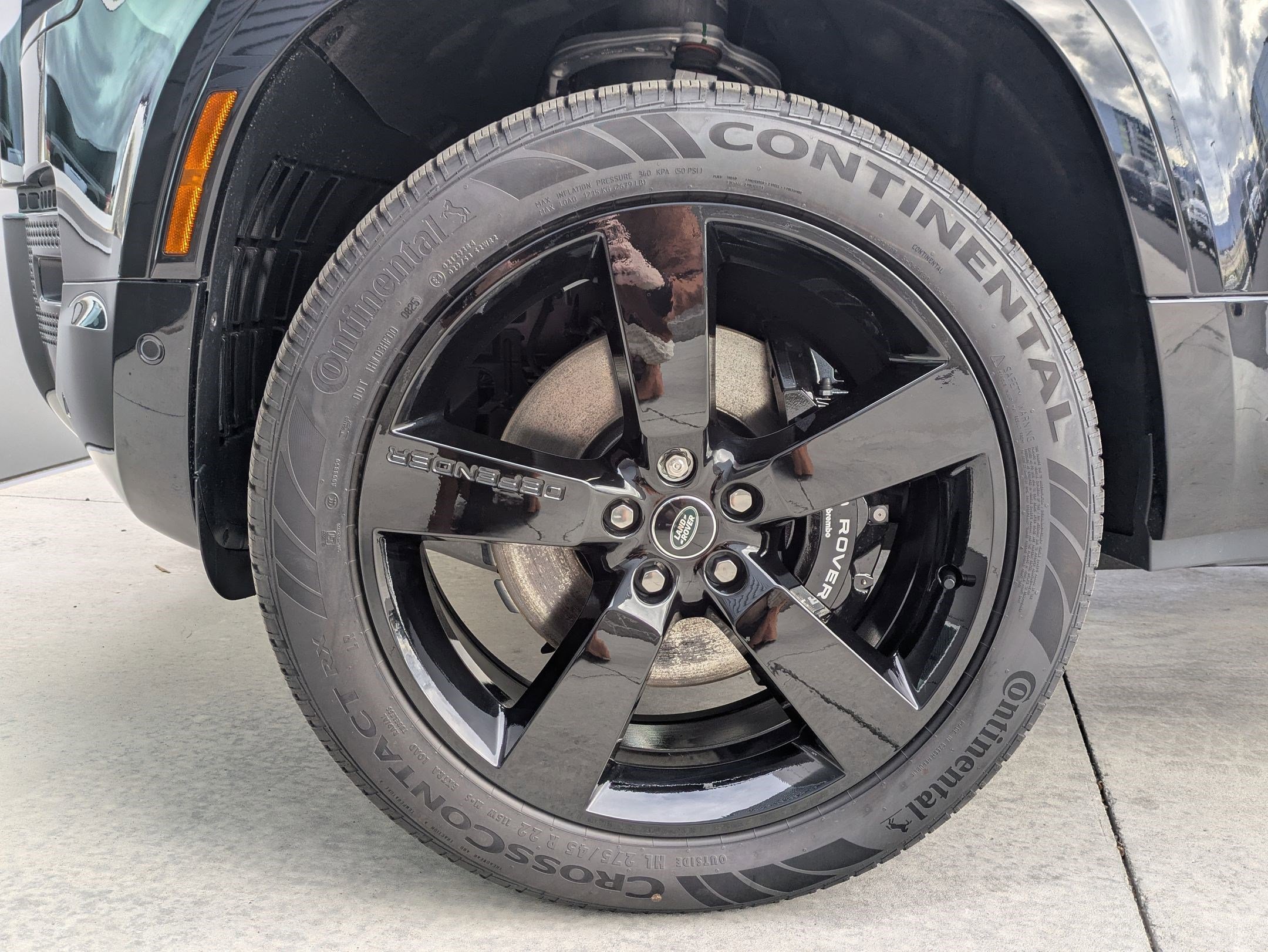 2025 Land Rover Defender V8 - Photo 21