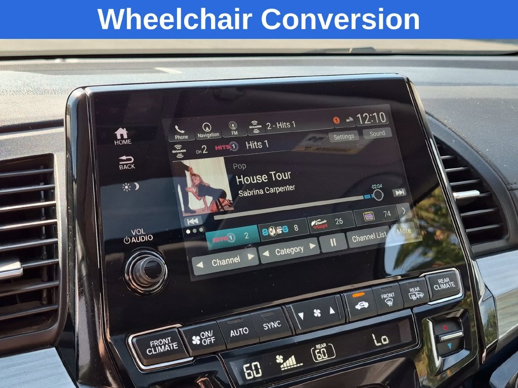 Used 2024 Silver Honda Elite image 17