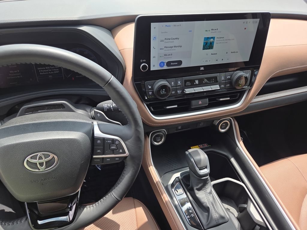 Certified Used 2025 Heavy Metal Toyota Platinum image 40