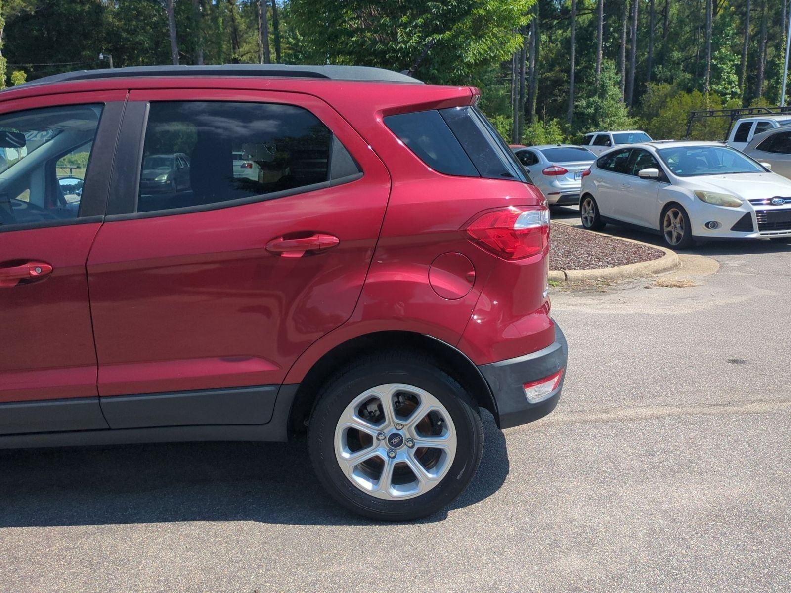 Used 2020 Ruby Red Metallic Tinted Clearcoat Ford SE image 11