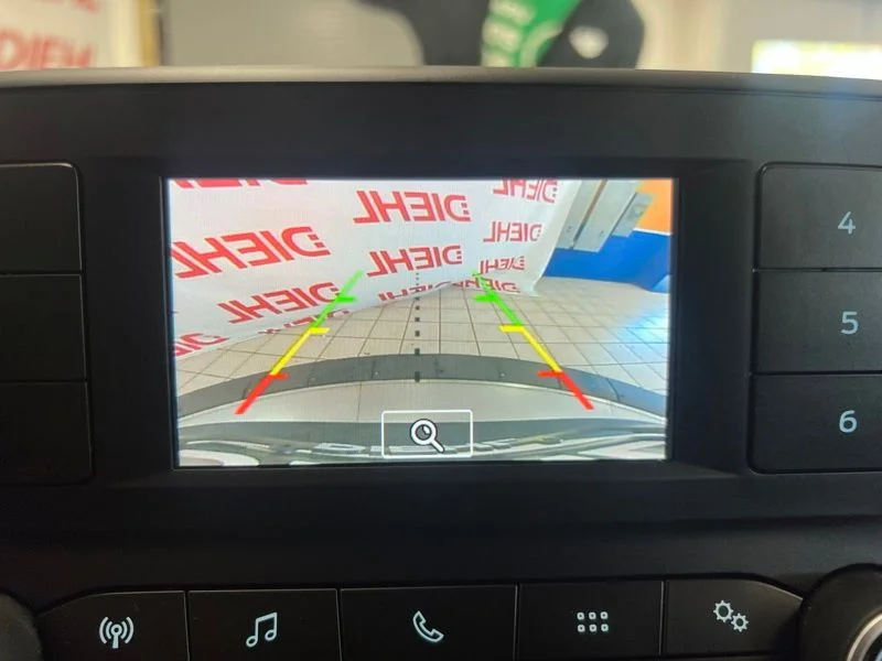 Used 2022 White Ford S image 28