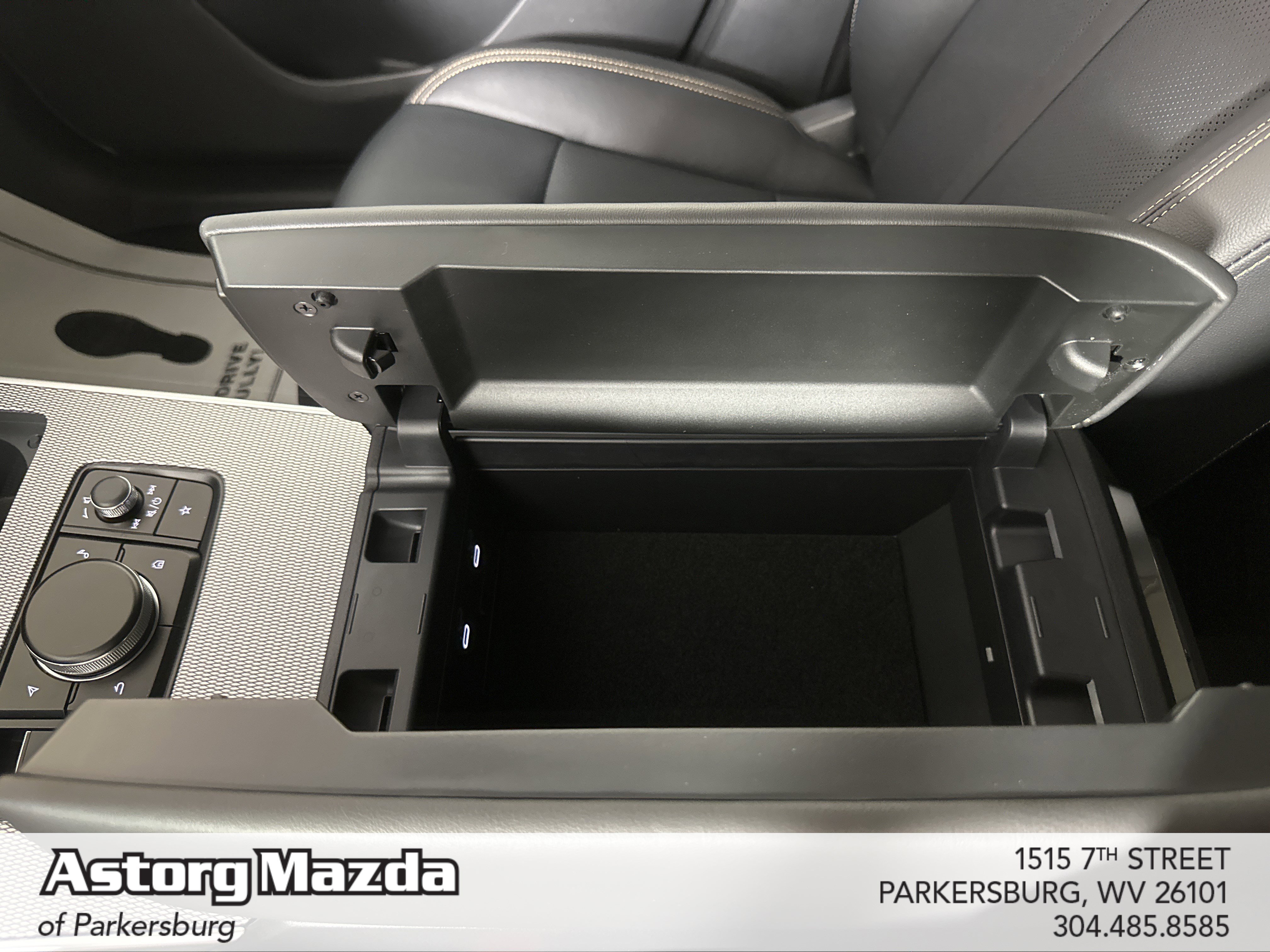 New 2026 Jet Black Mica Mazda 3.3 Turbo Preferred AWD image 21