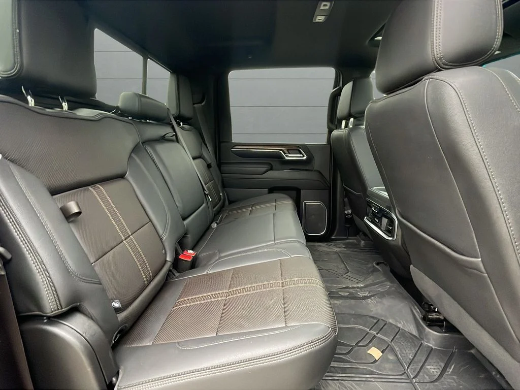 Used 2024 Black Chevrolet High Country image 14