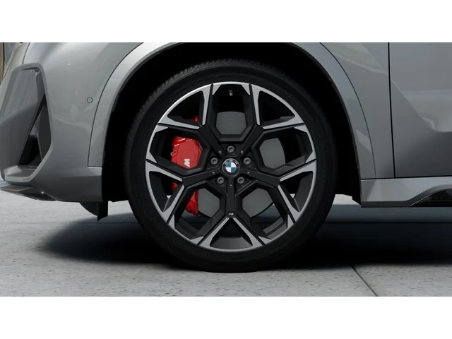 New 2027 Space Silver Metallic BMW M35i image 7
