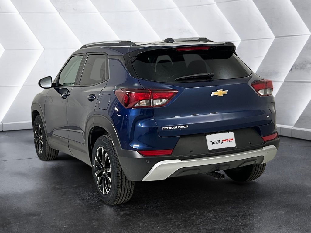 Used 2022 Blue Chevrolet LT image 6