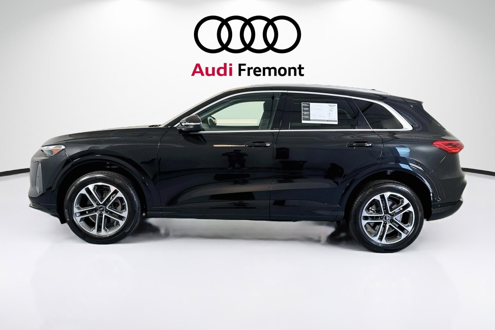 Used 2025 Mythos Black Metallic Audi Premium image 1