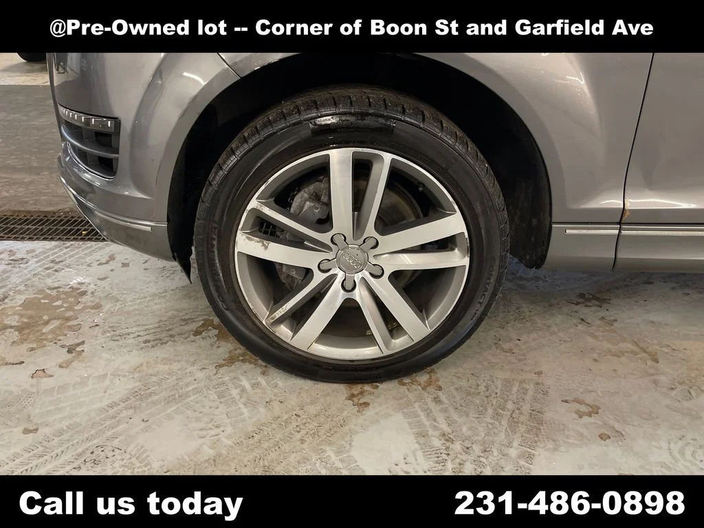 Used 2013  Audi  image 10