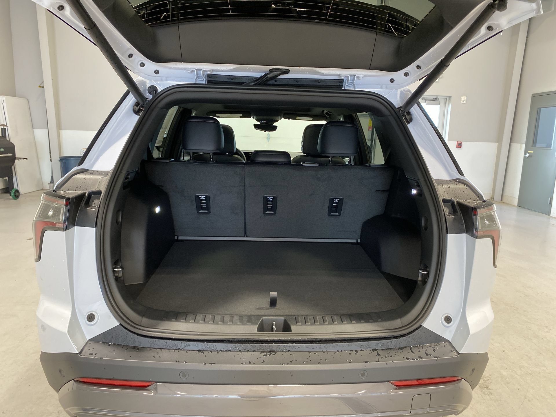 2027 Chevrolet Equinox ACTIV - Photo 27