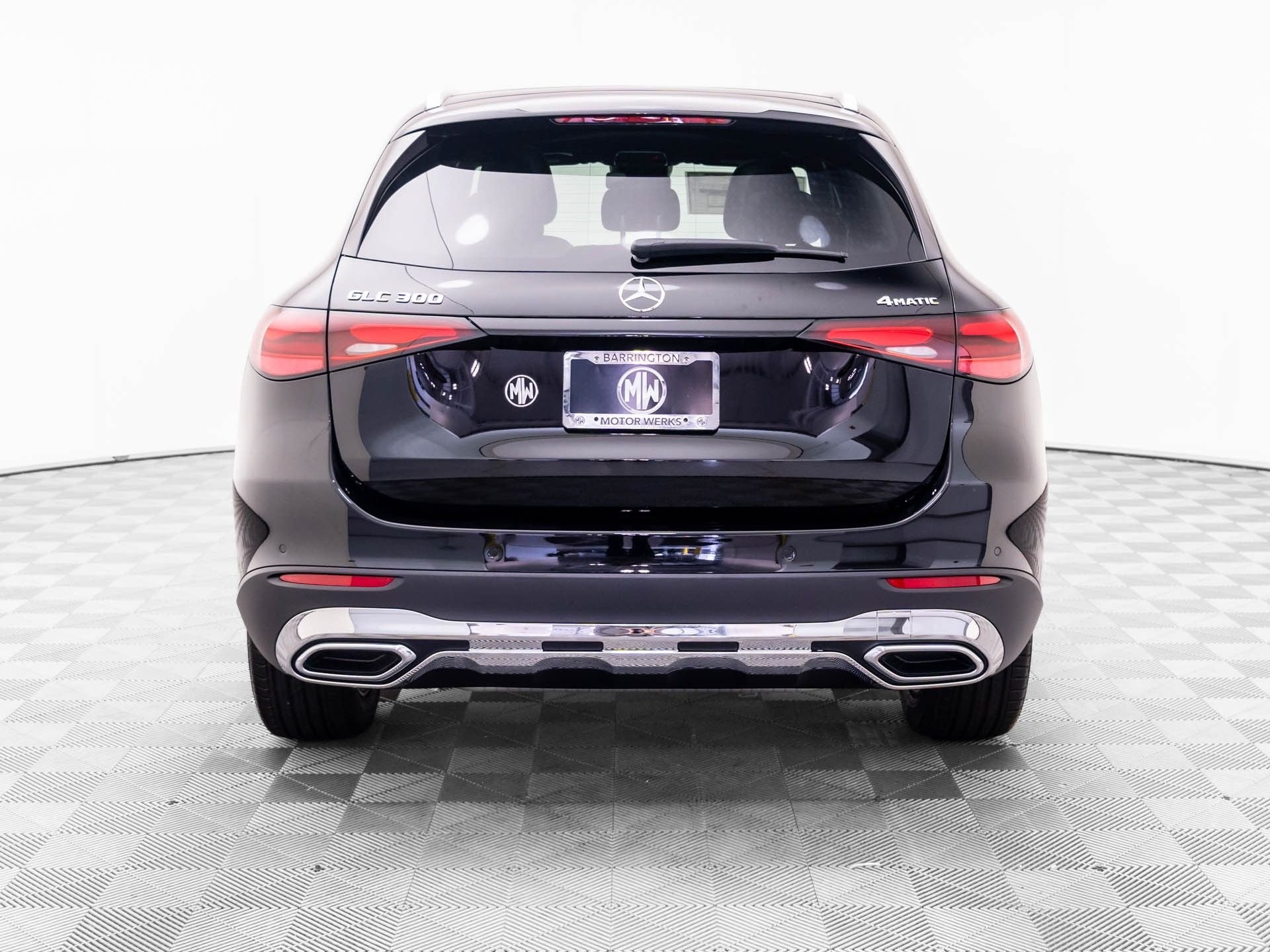 New 2027 Black Mercedes-Benz GLC 300 image 4