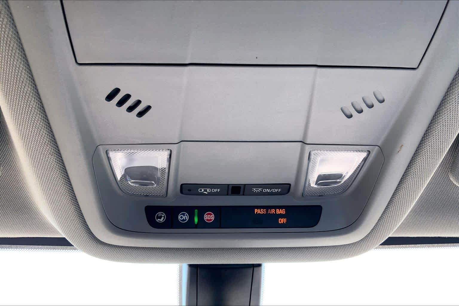 Used 2019 Summit White GMC SLE image 35