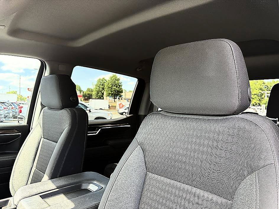 Used 2023 Dark Ash Metallic Chevrolet LT image 17