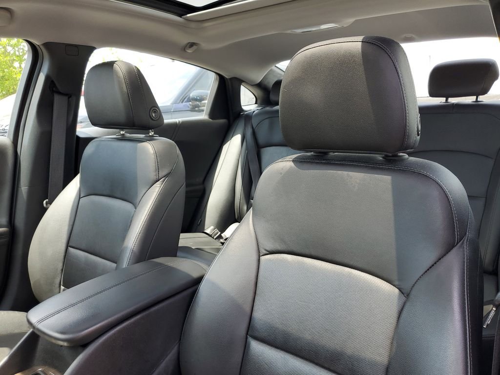 Used 2019 Blue Chevrolet Premier image 11