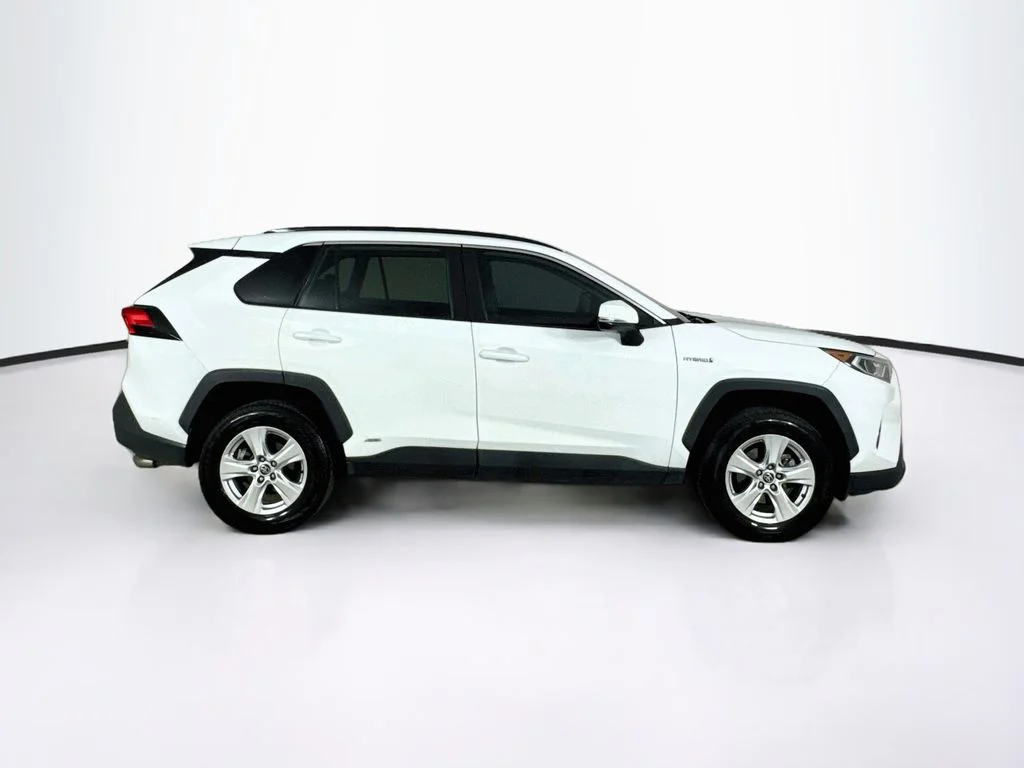 Used 2021 Super White Toyota XLE image 8