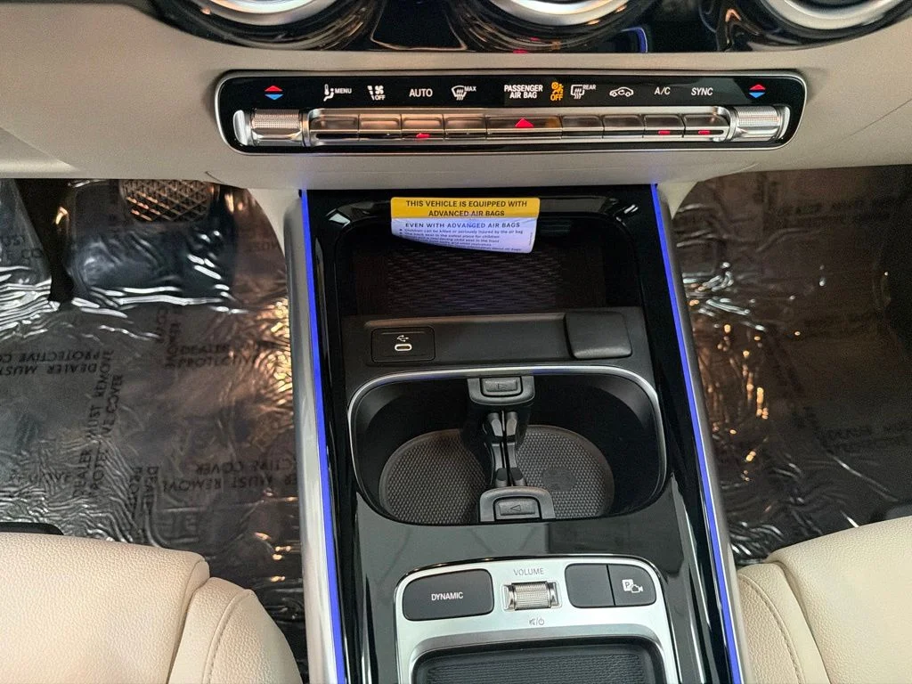 New 2026 White Mercedes-Benz GLA 250 image 17
