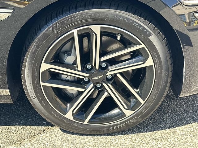 Used 2026 Black Genesis 2.5T image 11