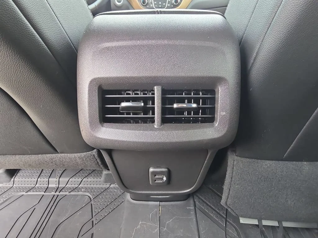 2024 Chevrolet Equinox Premier - Photo 22