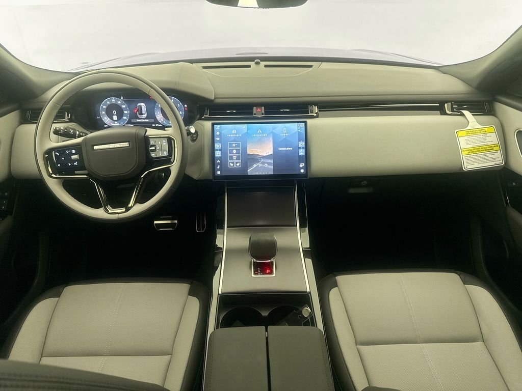 New 2026 Santorini Black Land Rover Dynamic SE image 21