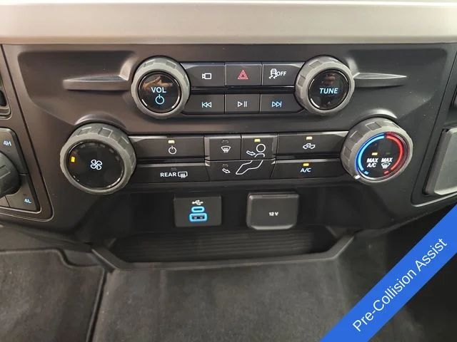 New 2026 Oxford White Ford F-250® XL image 31