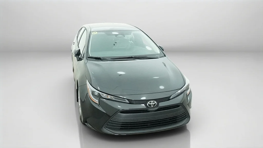 New 2027 Inked Toyota LE image 4