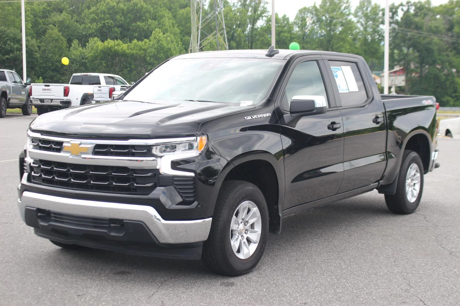 Used 2025 Black Chevrolet LT image 3