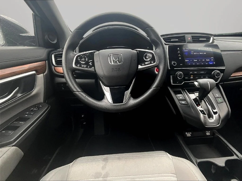 Used 2021 Silver Honda EX image 9