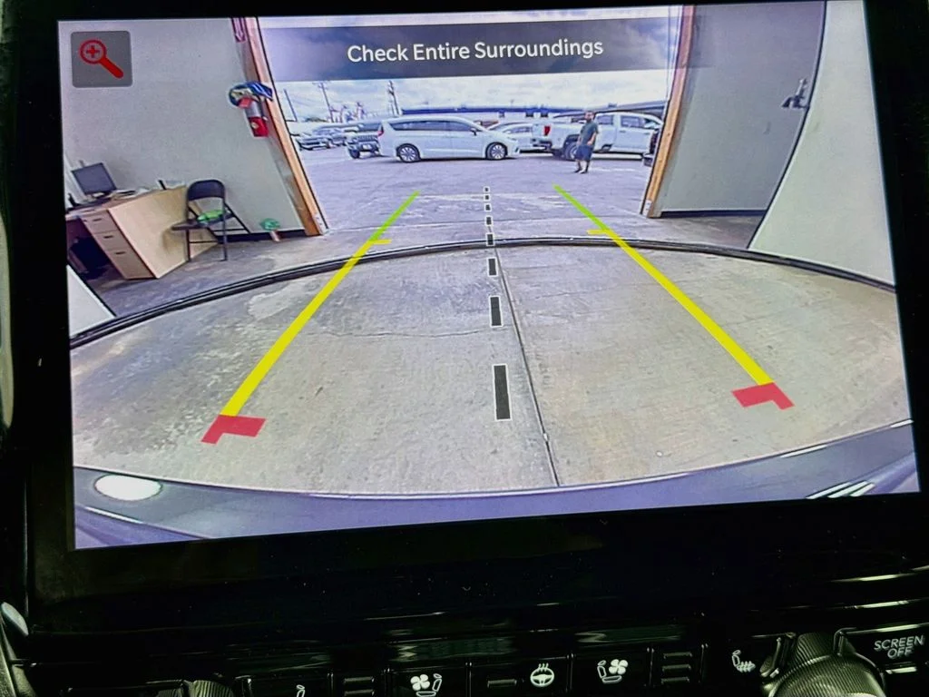 Used 2022 Gray Jeep Overland 4xe image 14