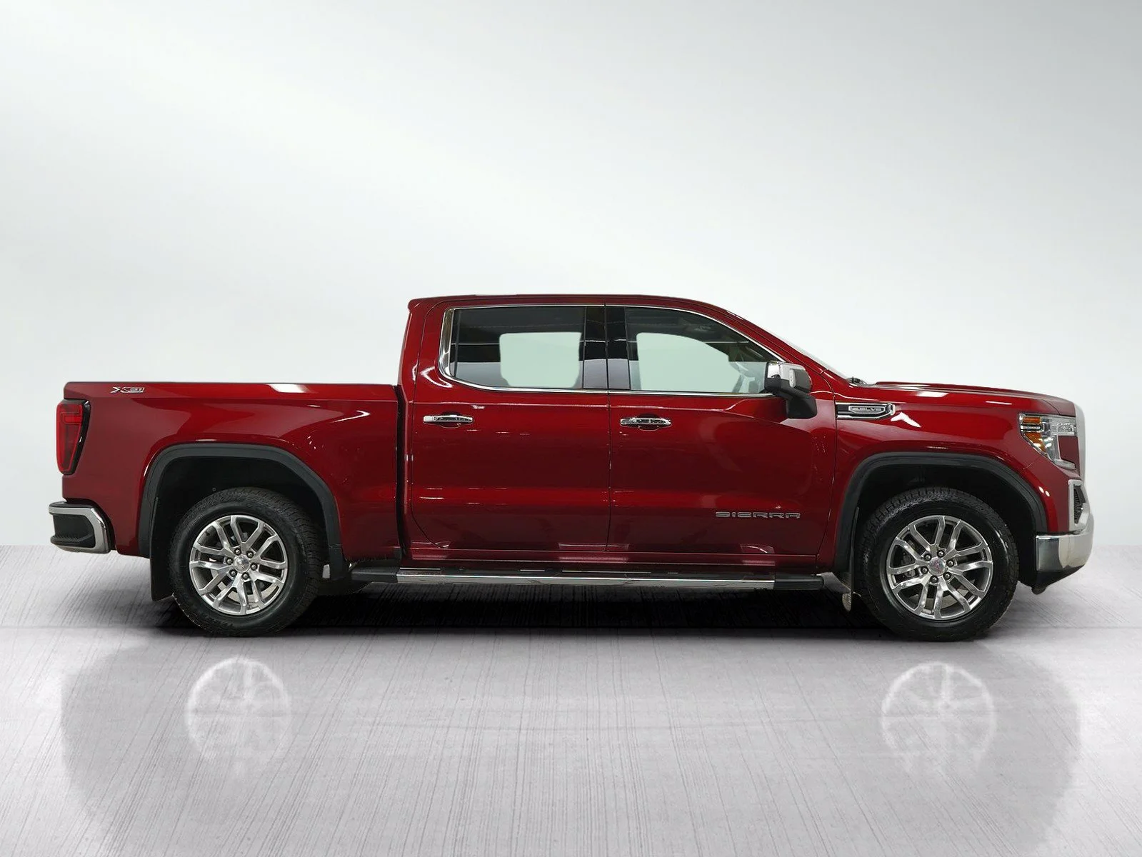 Used 2022 Cayenne Red GMC SLT image 6