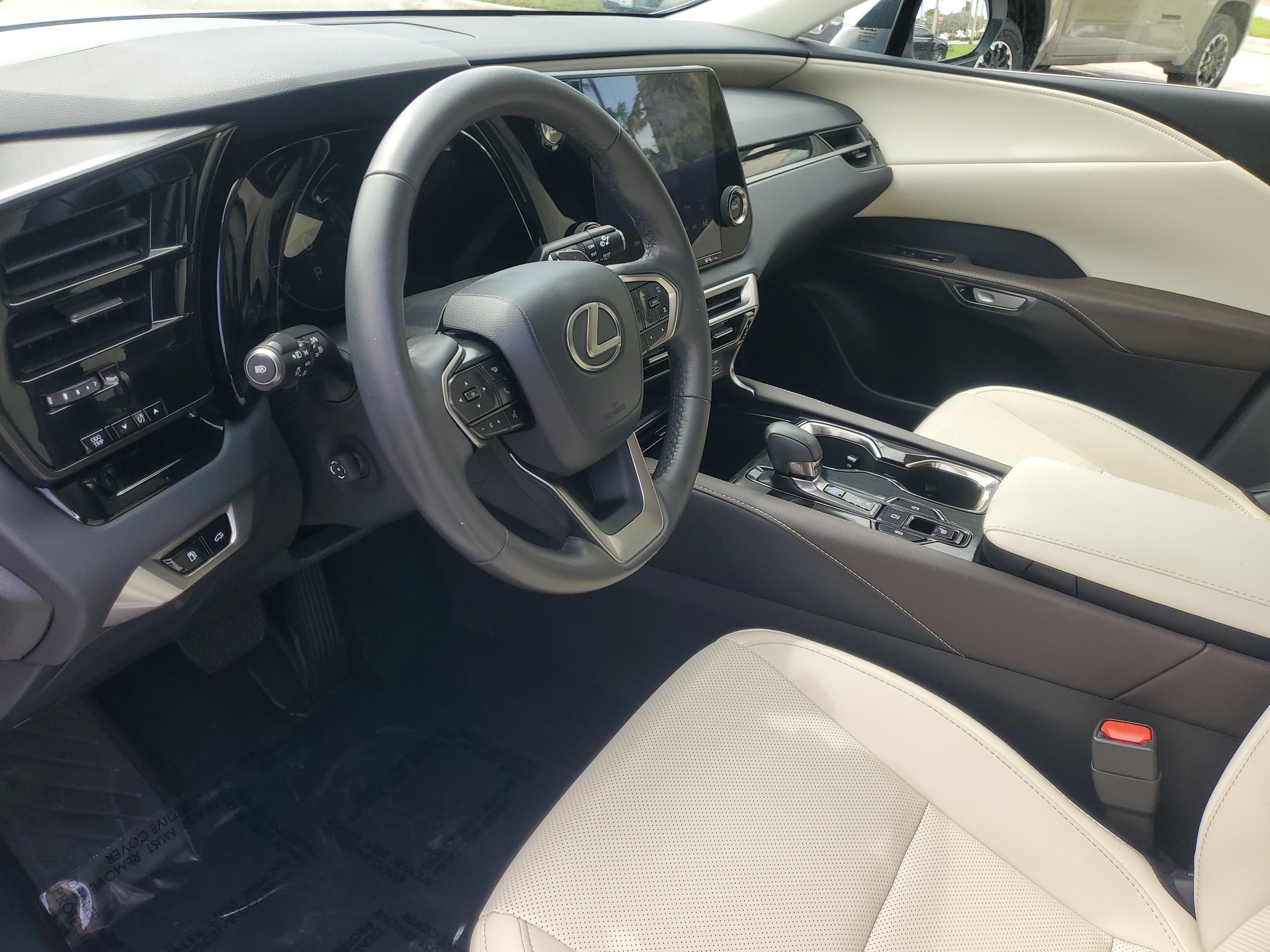 Certified Used 2024 Eminent White Pearl Lexus RX 350 image 21