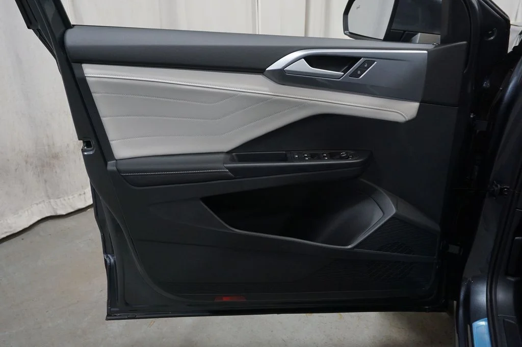 New 2026 Gray Volkswagen 1.5T SEL image 21