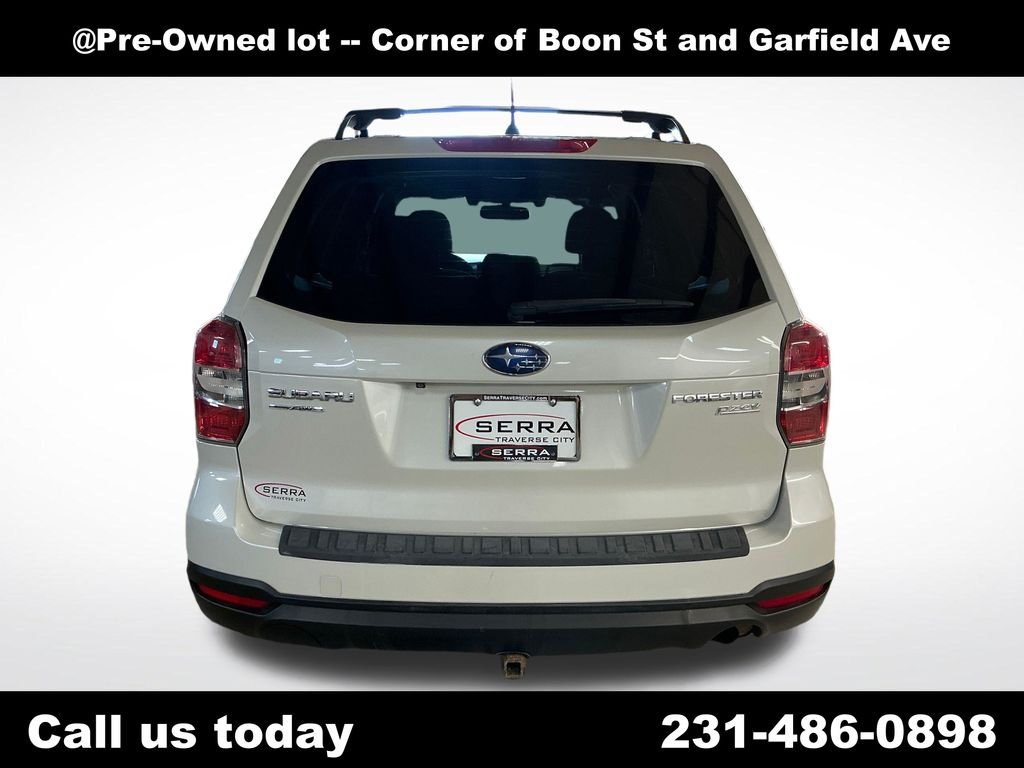 Used 2015 White Subaru 2.5i Premium image 4