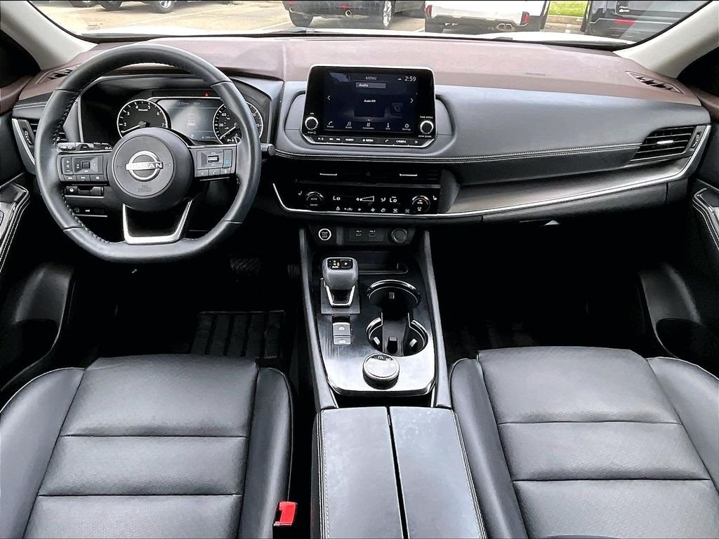 Used 2023 White Nissan SV image 21