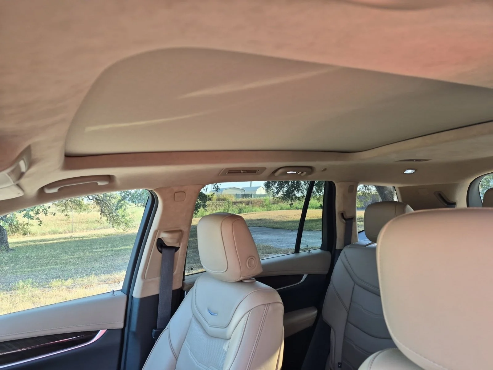 Used 2024 Crystal White Tricoat Cadillac FWD Premium Luxury image 19