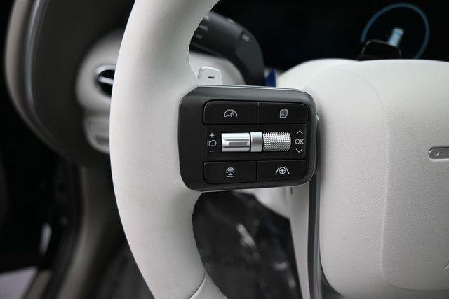 New 2026 Black Hyundai SEL 7P image 17