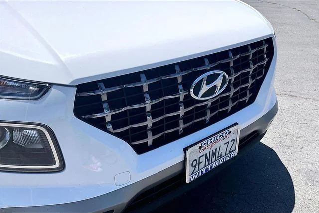 Used 2023 Ceramic White Hyundai SEL image 30