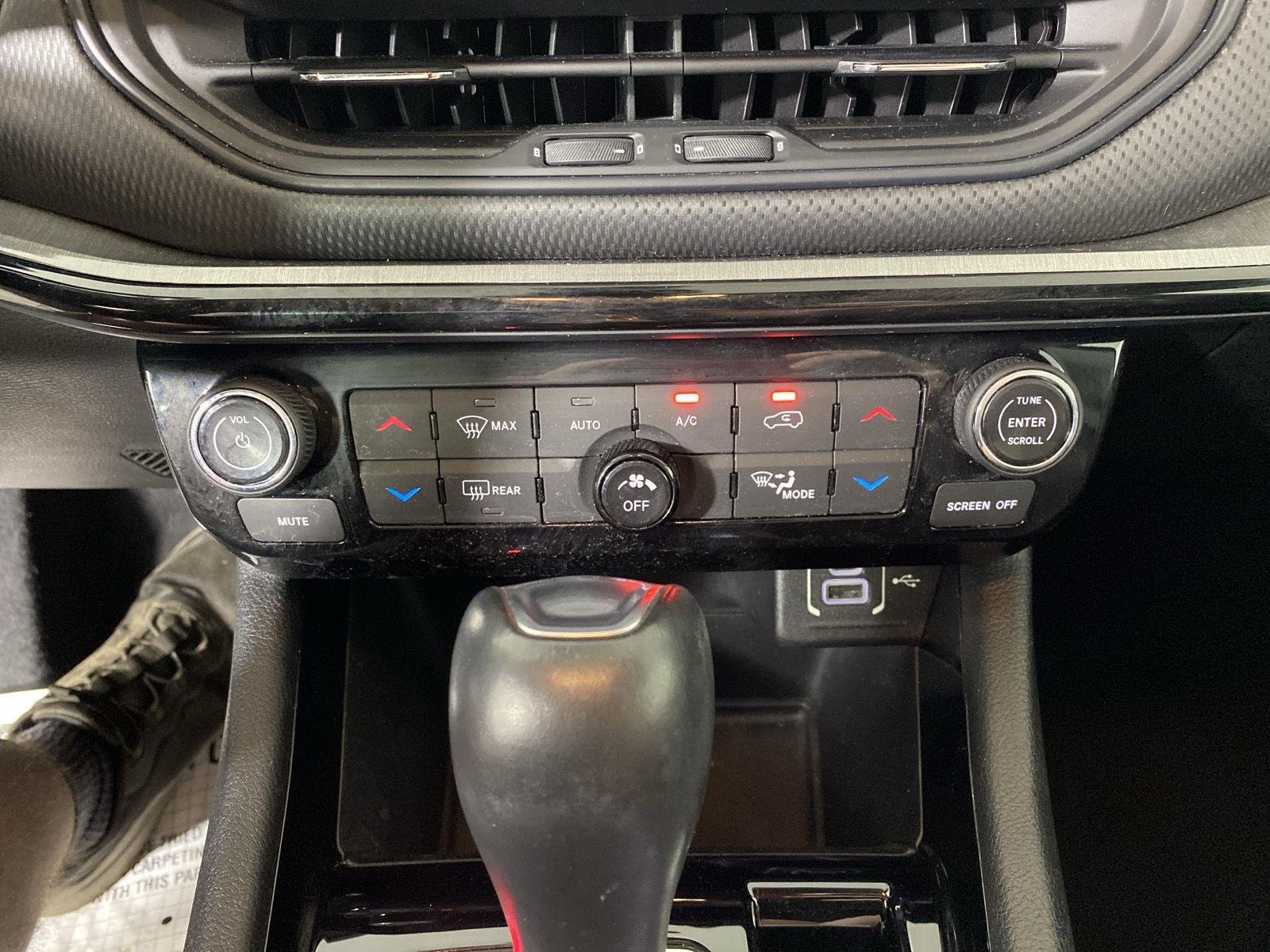 Used 2022 Diamond Black Crystal Pearlcoa Jeep Trailhawk image 20