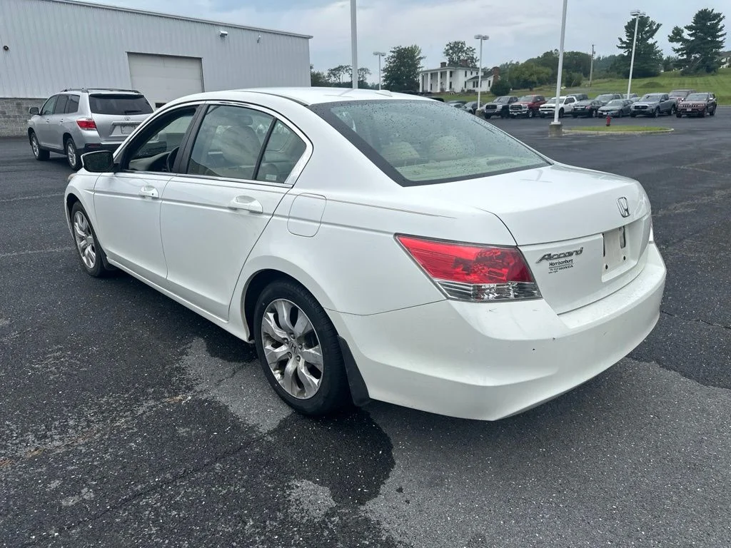 Used 2010 Taffeta White Honda EX-L image 5