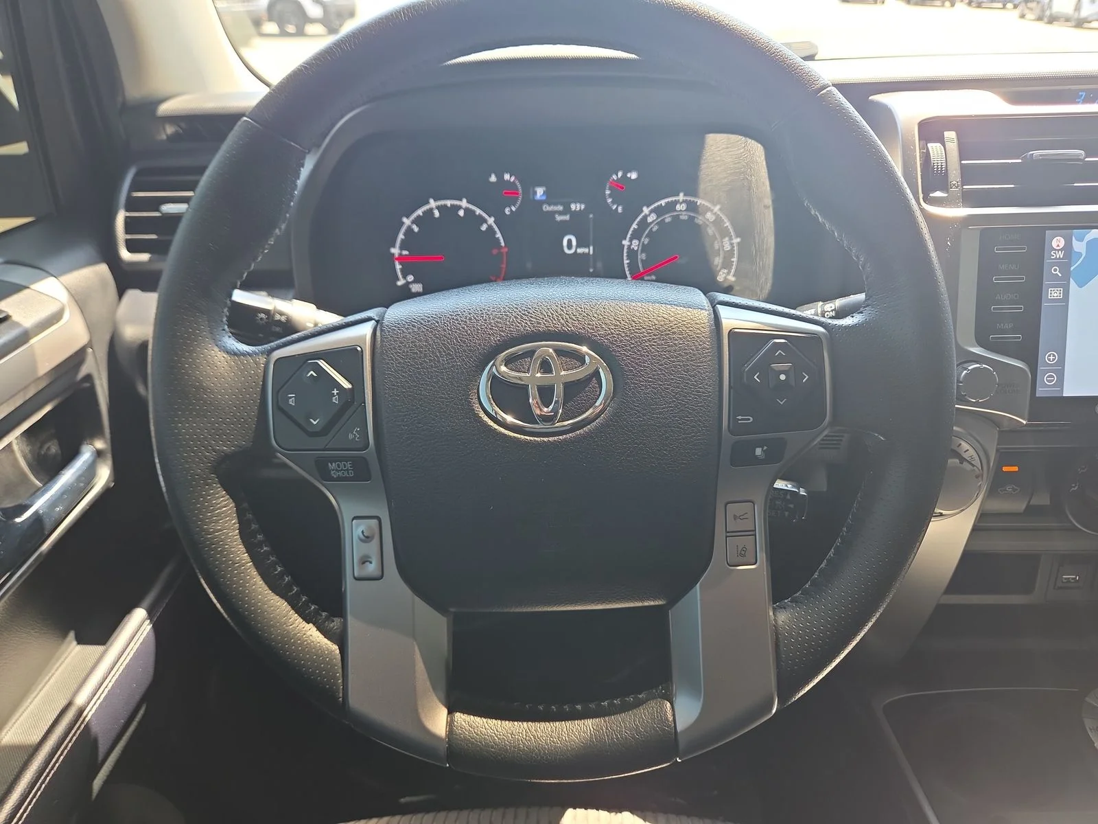 Used 2020 Classic Silver Metallic Toyota SR5 image 15
