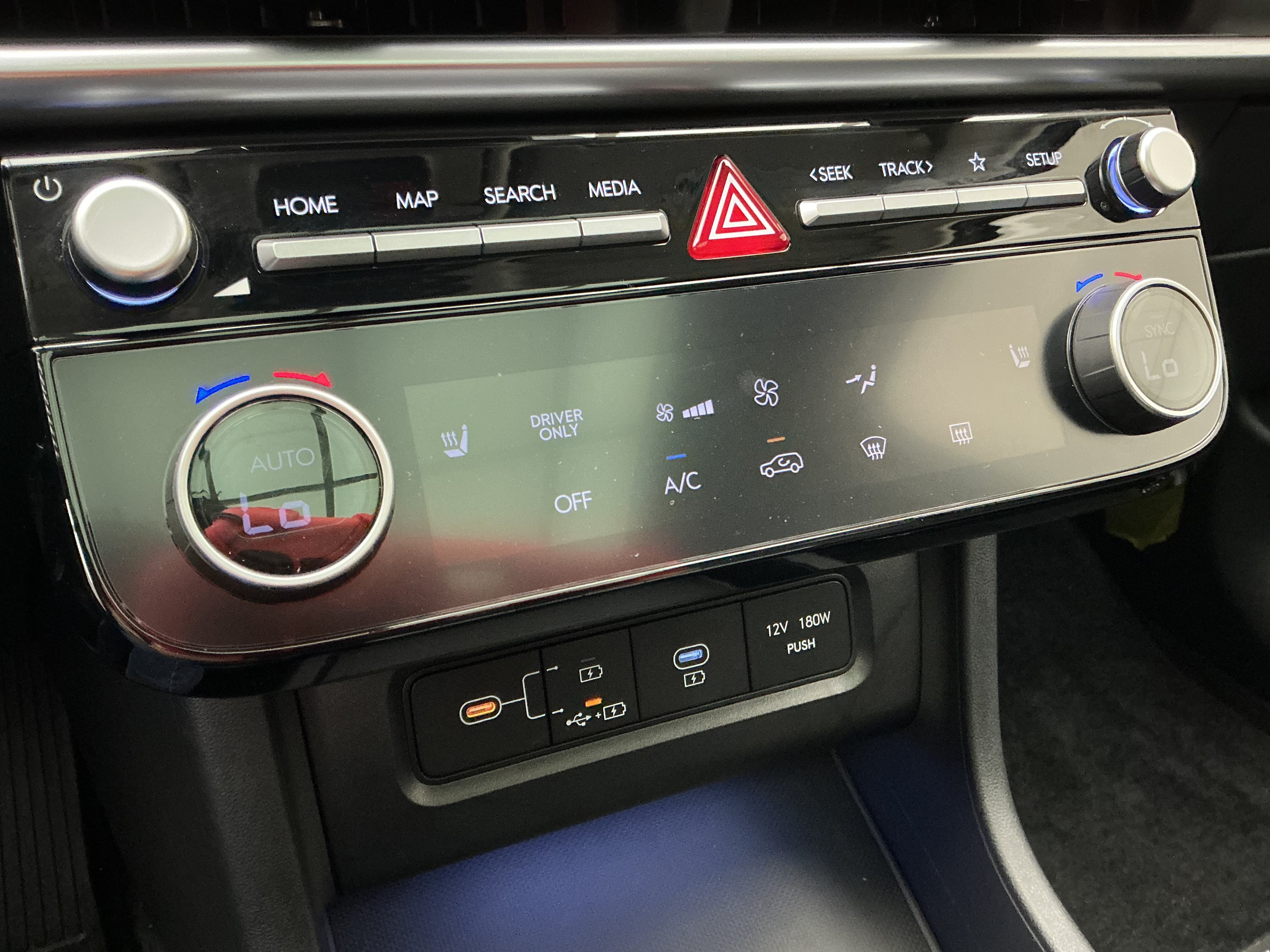 2025 Hyundai Tucson SEL Convenience - Photo 12