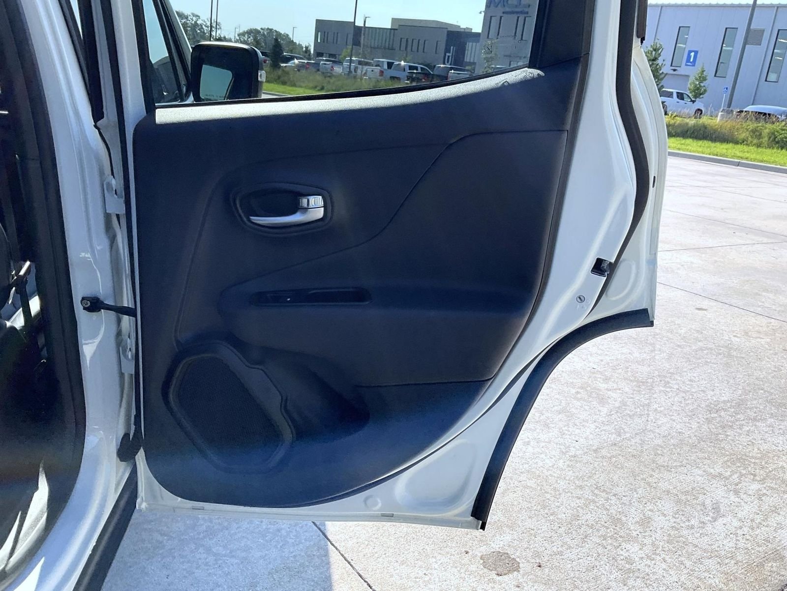 Used 2020 White Jeep Limited image 21