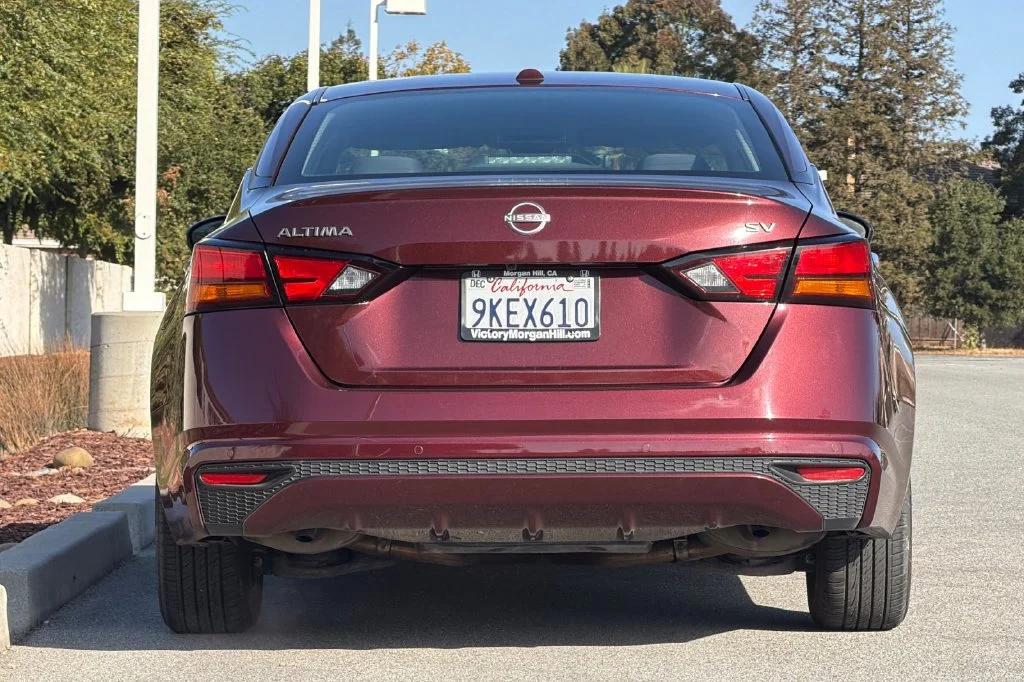 Used 2024 Garnet Pearl Metallic Nissan 2.5 SV image 5