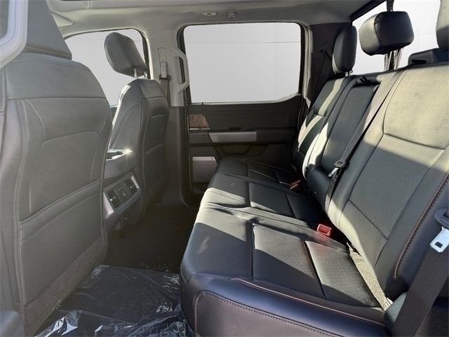 2026 Ford F-350 Super Duty Lariat - Photo 13