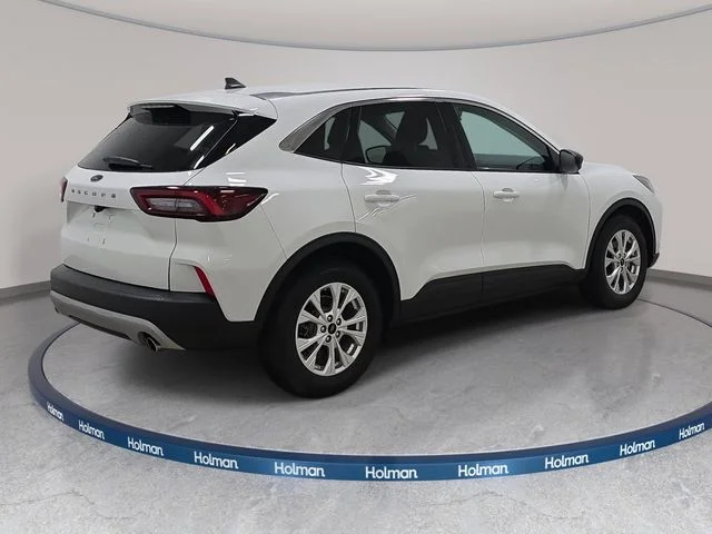 Certified Used 2023 Oxford White Ford Active image 5