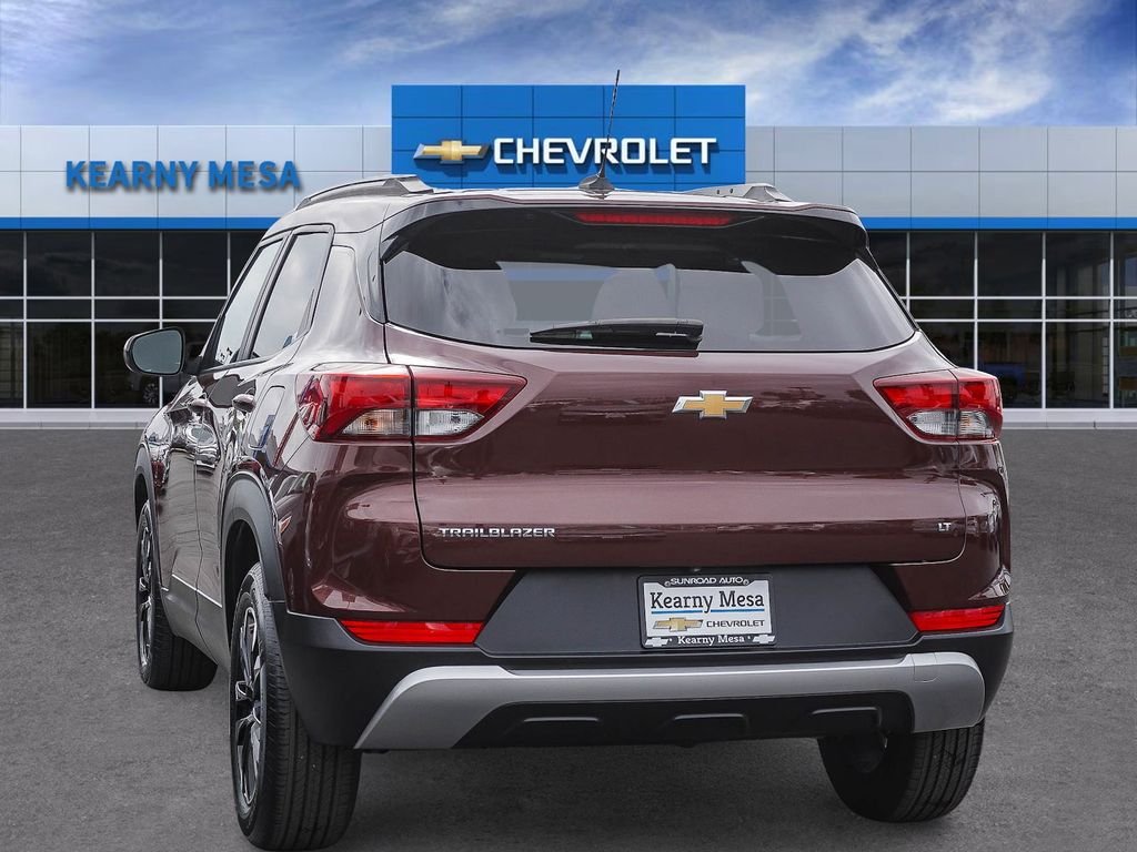 Used 2023 Red Chevrolet LT image 4